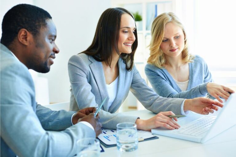 Using Invoice Processing Flowchart to Optimize AP Operations - Envoice